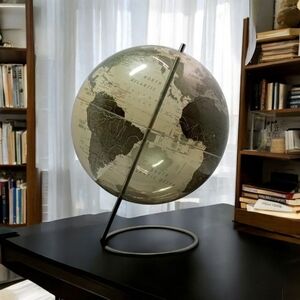 This Scanglobe By Replogle Is Made Of Crystal Acrylic & 15" Tall By 15 "Wide